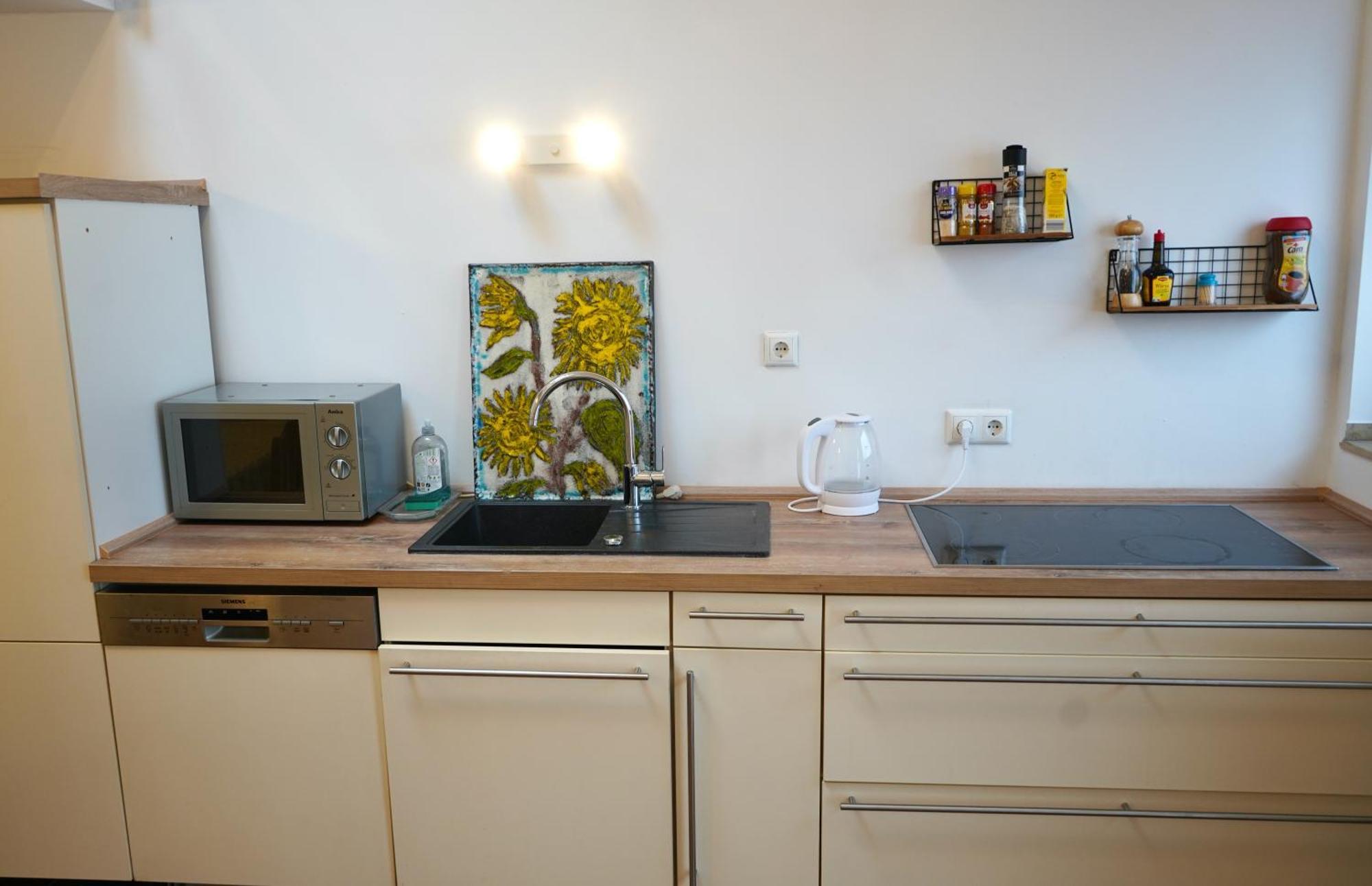 Charmantes Maisonette-Appartment Кёльн Экстерьер фото